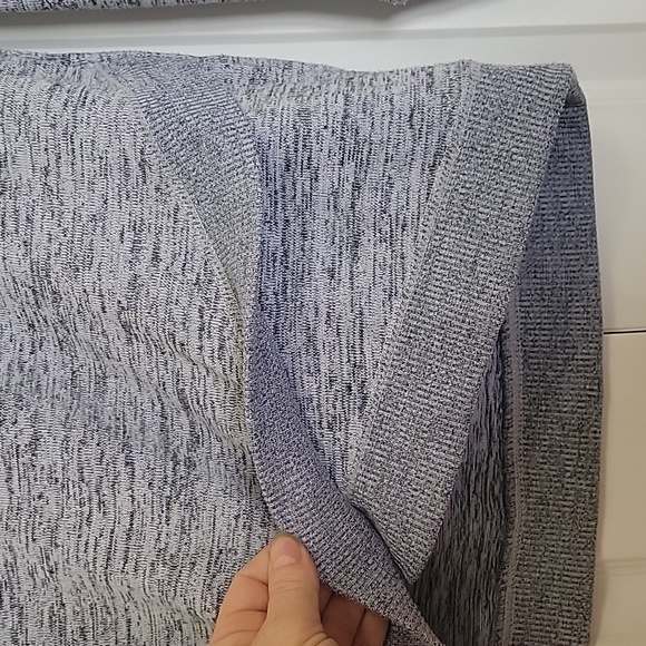 💲1️⃣ 90 Degrees by Reflex XS Women Grey Crew Lightweight Longsleeve Sweater - Picture 4 of 13